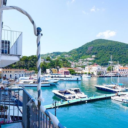 La Casa Di Antonia Apartment Ischia Bagian luar foto